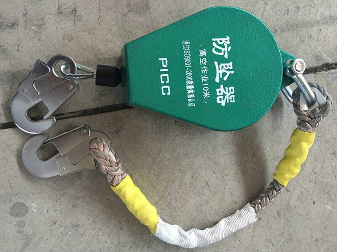 鋼絲繩防墜器.jpg 鋼絲繩防墜器.jpg